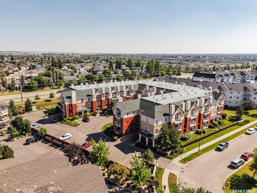 Property Photo:  928 Heritage View 214  SK S7H 5T7 