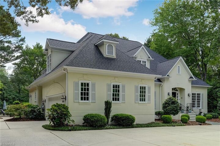 Property Photo: 1912 Pembroke Road NC 27408
