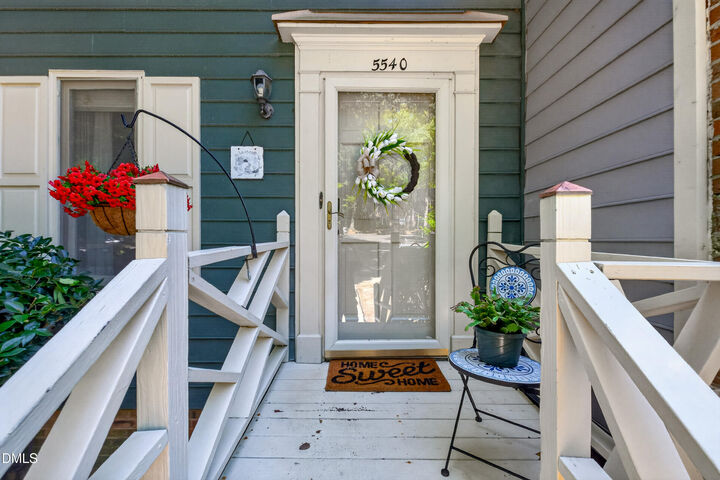 Property Photo: 5540 Hamstead Crossing NC 27612