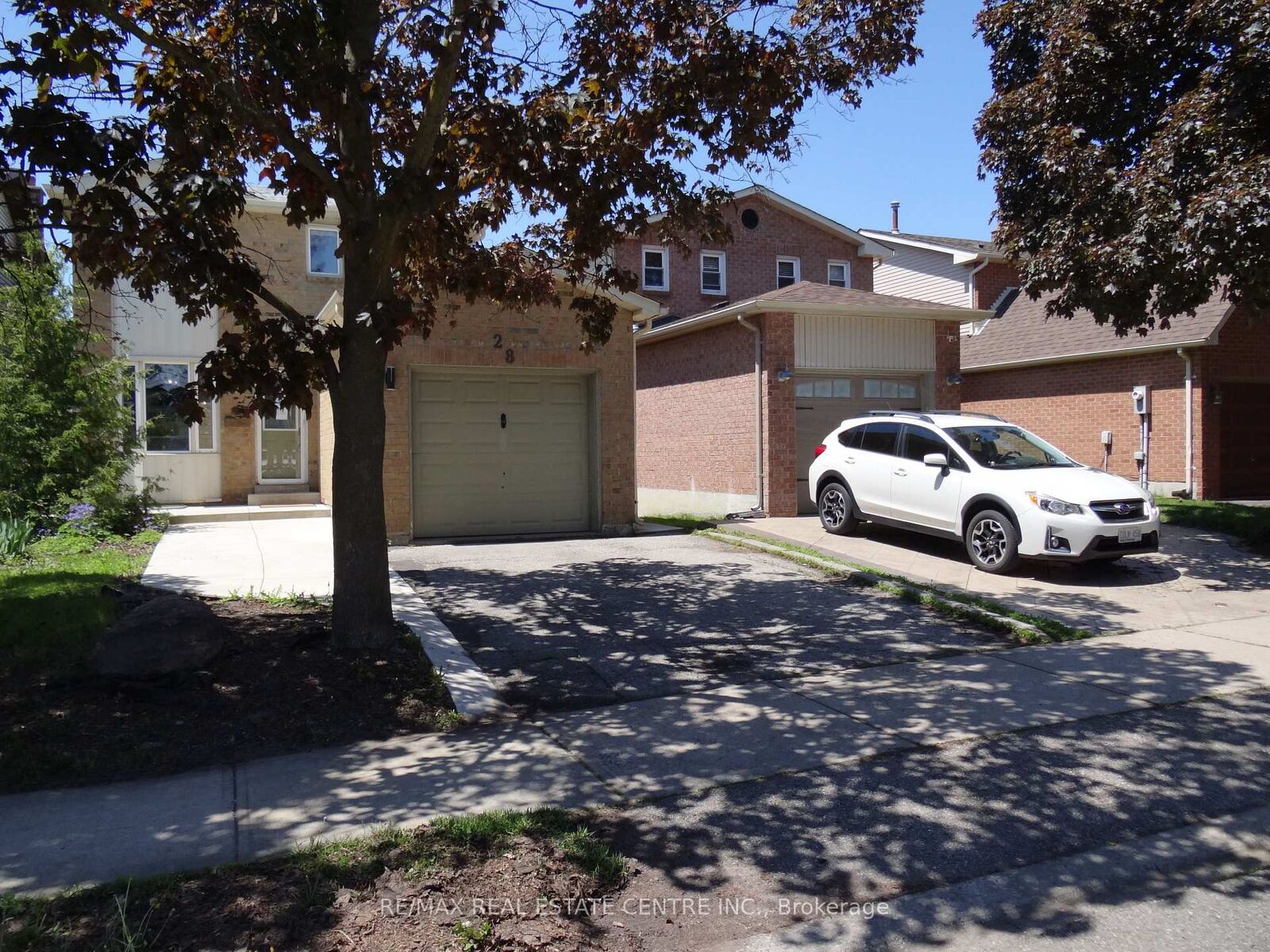 Property Photo:  28 Rawling Crescent  ON L6Z 1N8 