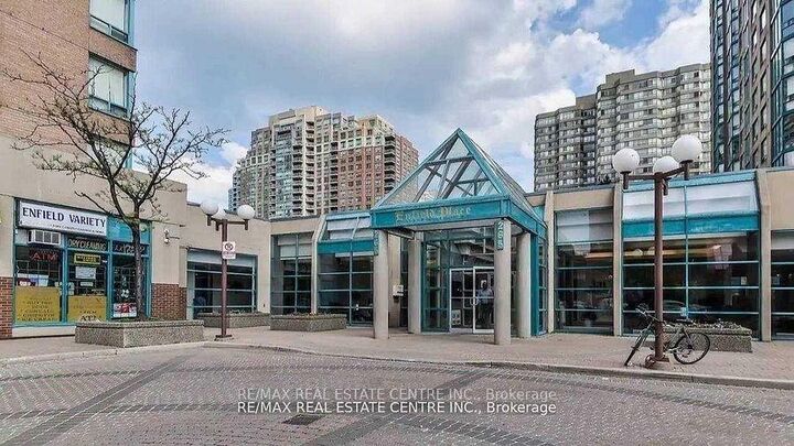 Property Photo:  265 Enfield Place 1210  ON L5B 3Y7 