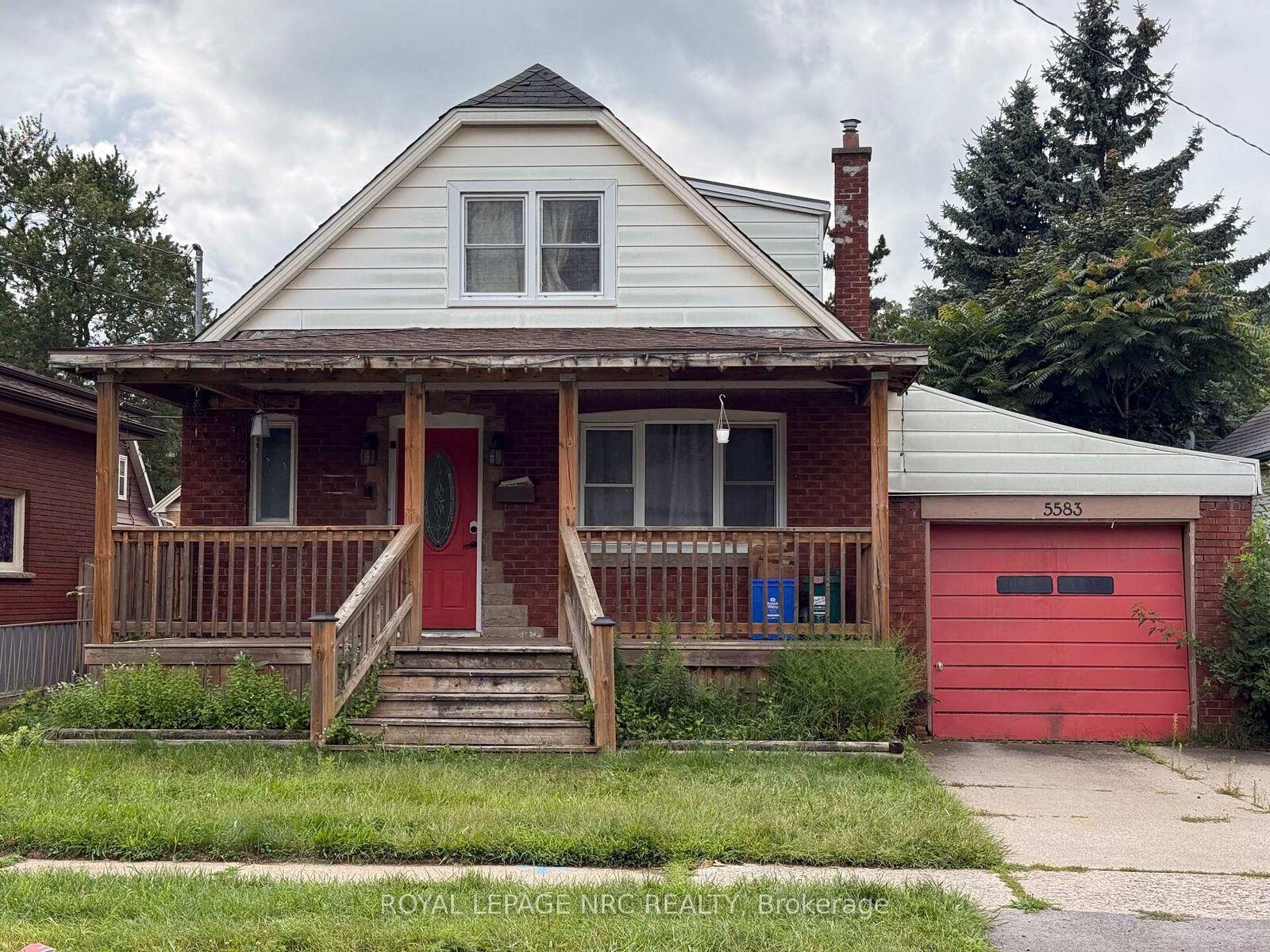 Property Photo:  5583 Byng Avenue  ON L2G 5C6 