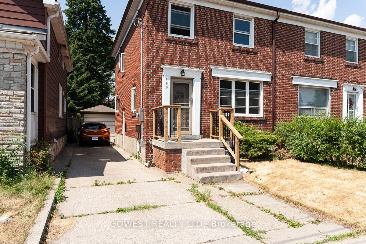 Property Photo:  480 Jane Street 2  ON M6S 4A2 