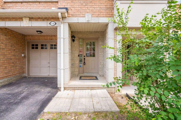 Property Photo:  3071 Treadwells Drive 13  ON L4X 0A1 