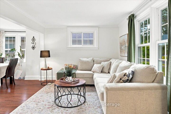 Property Photo:  225 Bleecker Avenue  ON K8N 3T9 