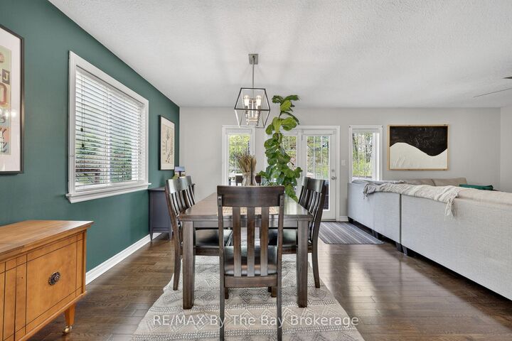 Property Photo:  326 Golf Course Road  ON L9Z 1S5 