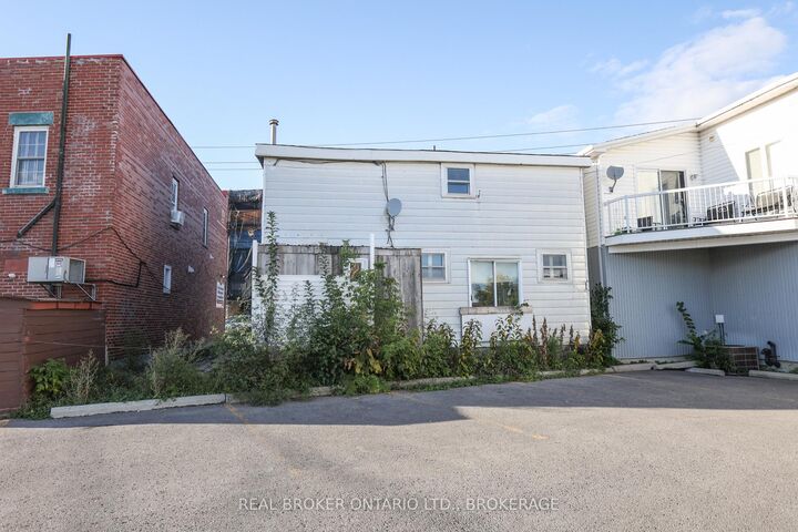 Property Photo:  407 Montreal Road  ON K6H 1B8 