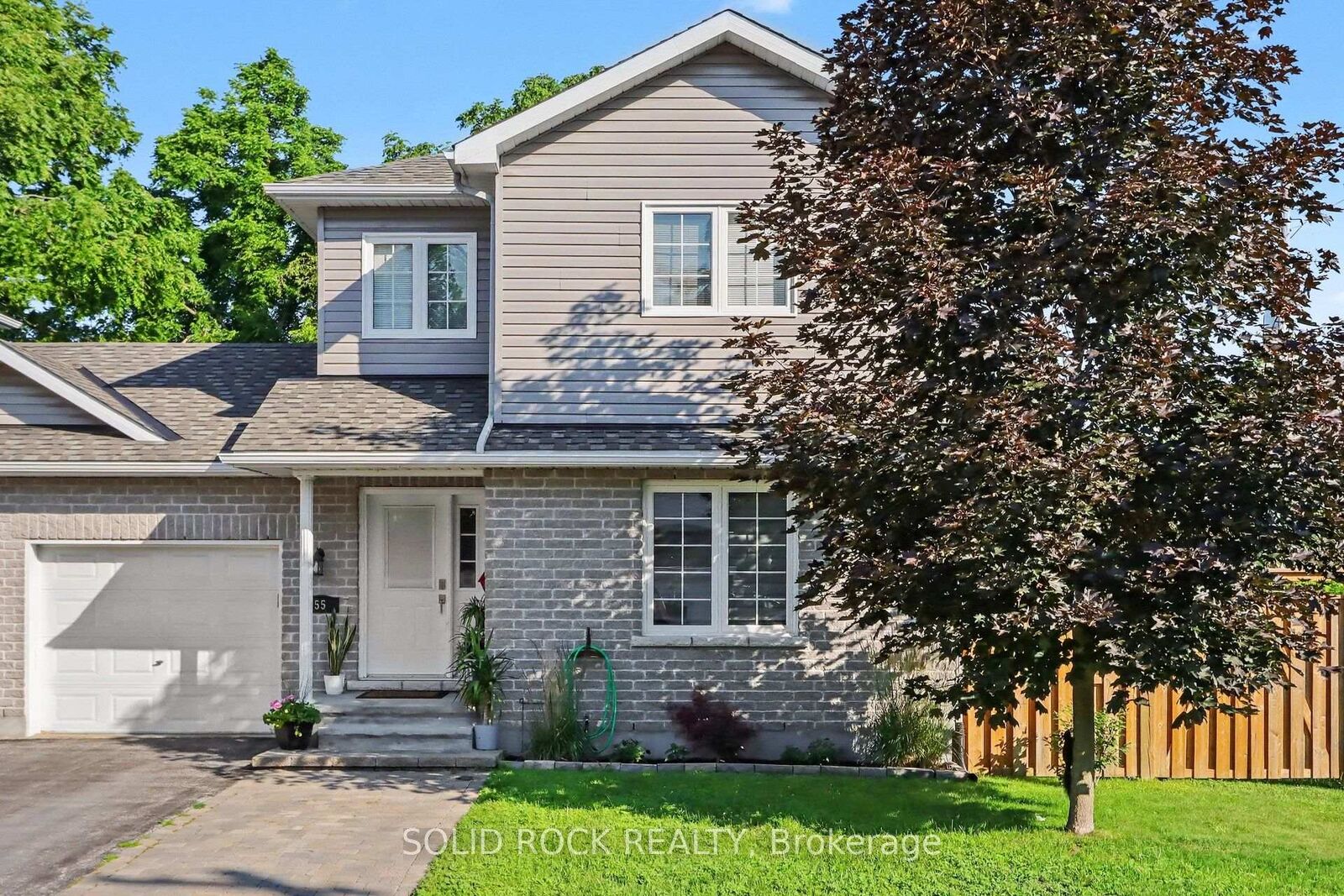 Property Photo:  55 Woodward Street  ON K7C 2X3 