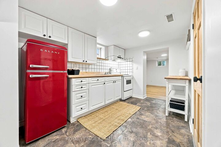 Property Photo:  17 Arden Crescent Lower  ON M1L 3R6 