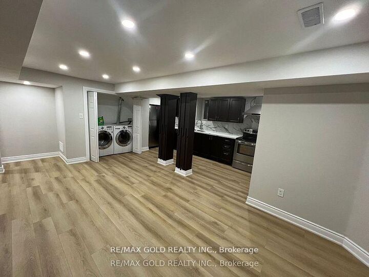 Property Photo:  38 Carmel Crescent (Bsmt)  ON L6P 1Y2 