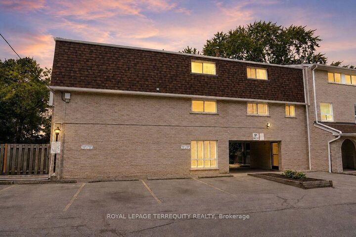 Property Photo:  91 Rameau Drive 7  ON M2H 1T6 