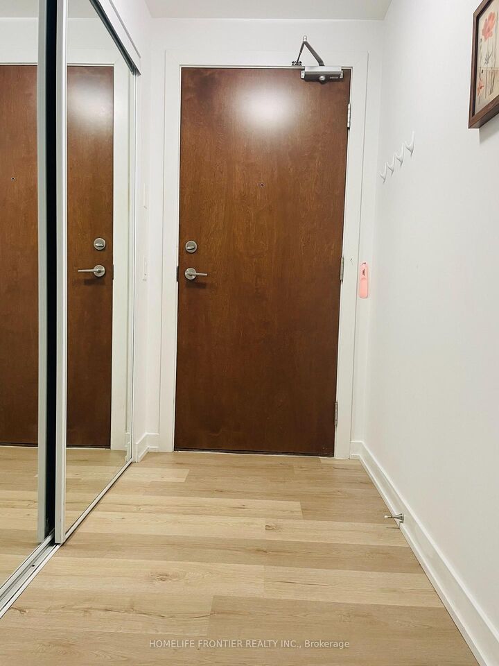 Property Photo:  2200 Lakeshore Boulevard W 1001  ON M8V 1A4 