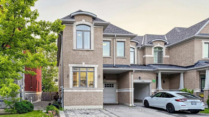 Property Photo:  103 Alexie Way  ON L4H 3V4 