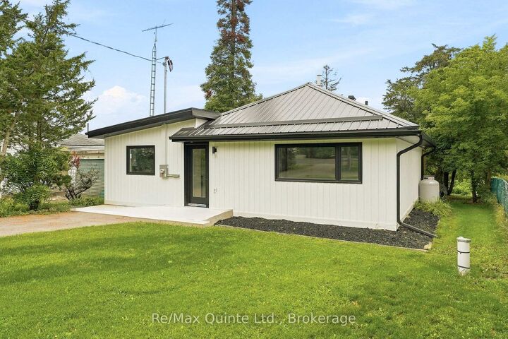 Property Photo:  417 County Road 28 N/A  ON K8P 3J1 