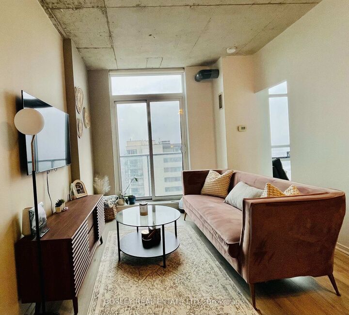 Property Photo:  150 Sudbury Street 2003  ON M6J 3S8 
