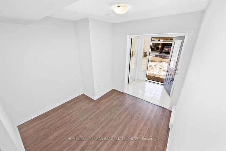 Property Photo:  552 Buckeye Court  ON L9E 1M2 