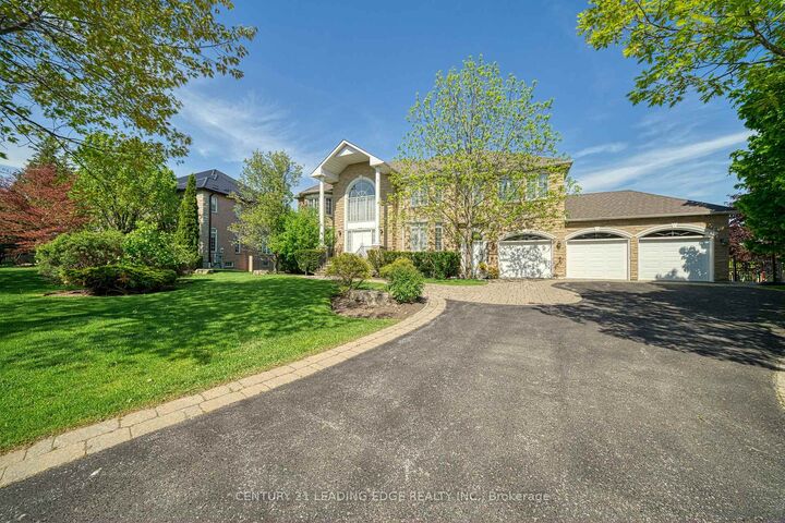 Property Photo: 15 Upper Ridge Court ON L3S 3W6