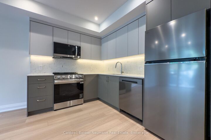 Property Photo:  14 Stevenson Street N 1  ON N1E 5A4 