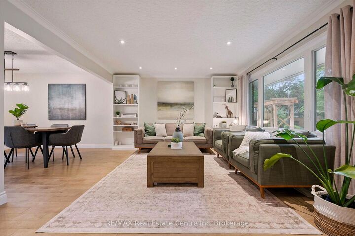 Property Photo:  5 Tamarack Place  ON N1E 3Y5 