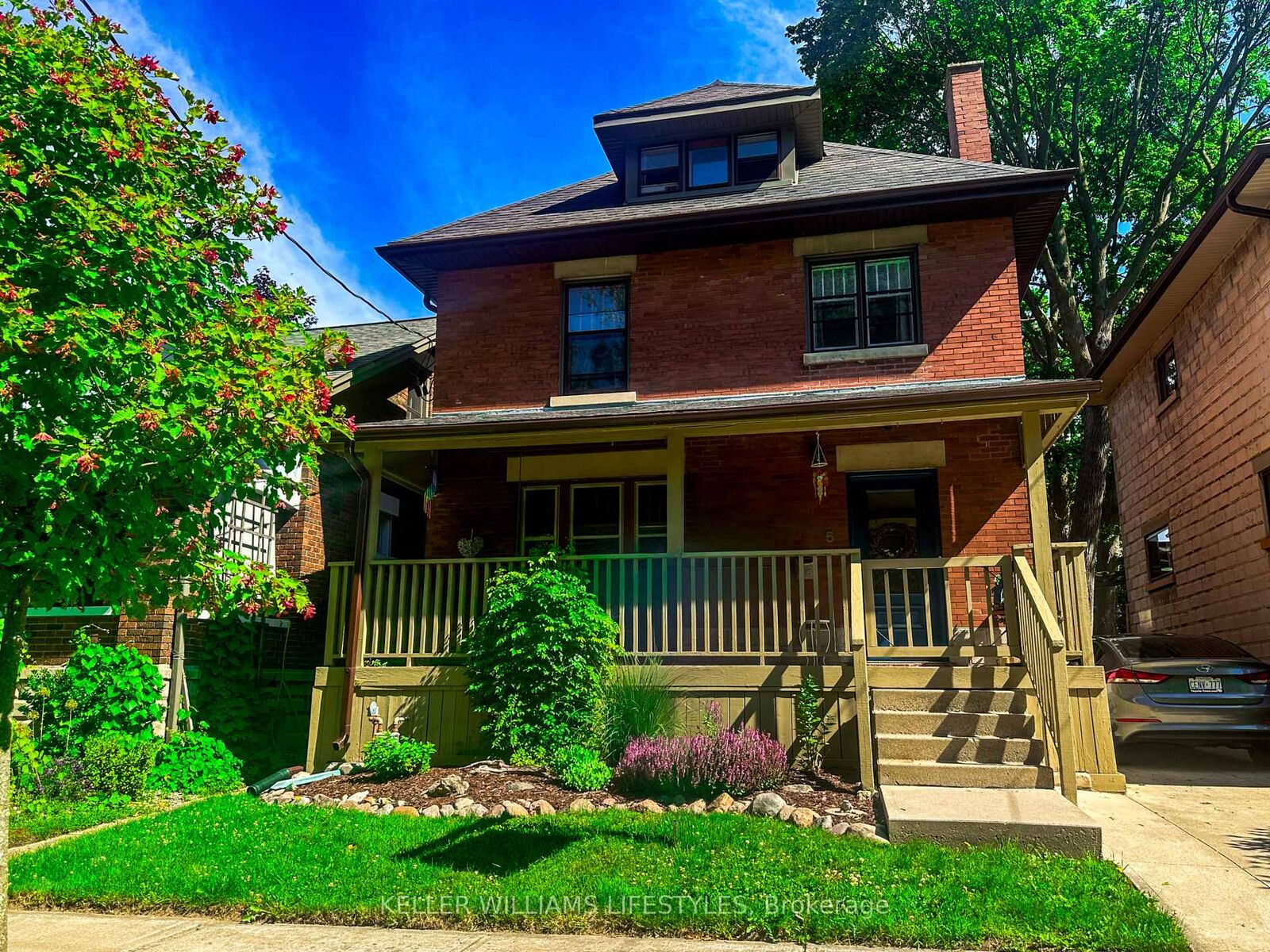 Property Photo:  5 Cove Road  ON N6J 1H7 