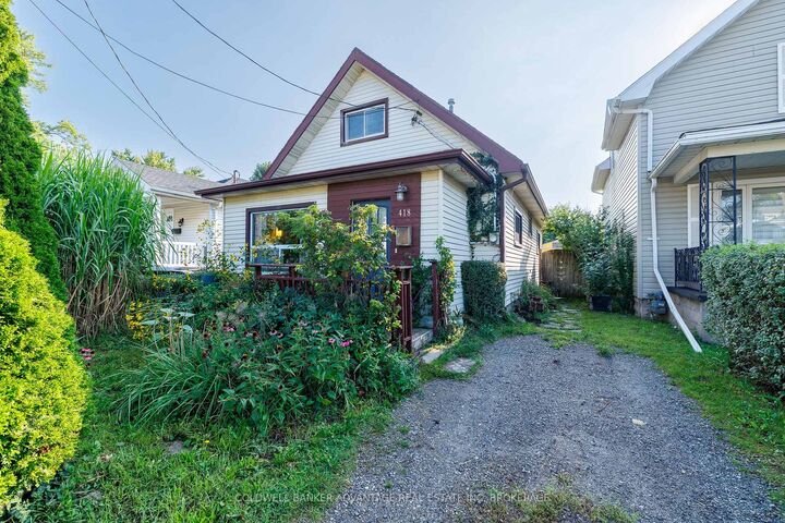 Property Photo:  418 McAlpine Avenue N  ON L3B 1T3 