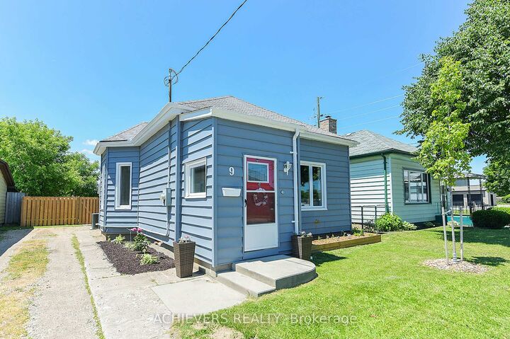 Property Photo:  9 Pearl Street  ON N5Z 1X1 