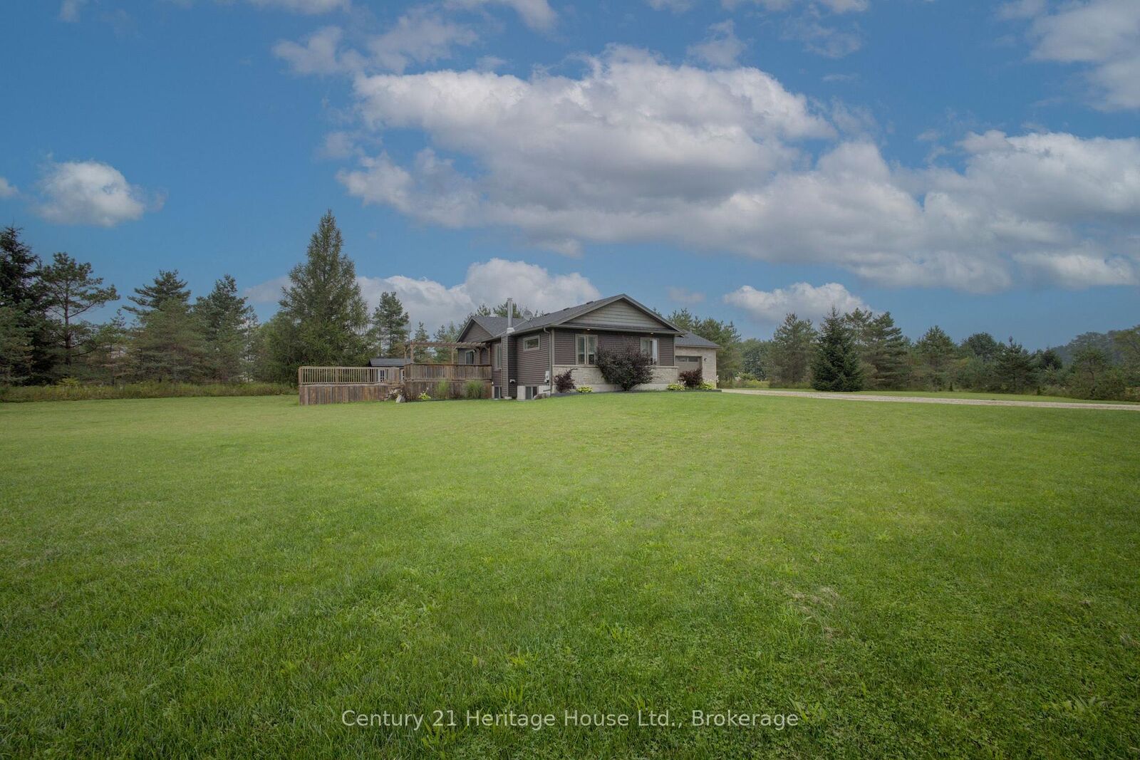 Property Photo:  201 Hutton Hill Road  ON N0G 1R0 