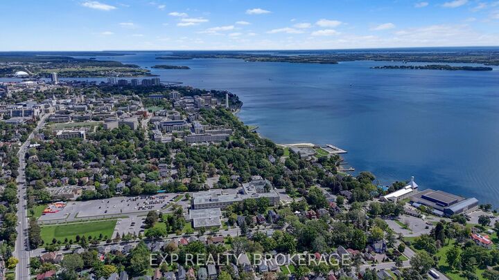 Property Photo:  70 Livingston Avenue  ON K7L 4L4 