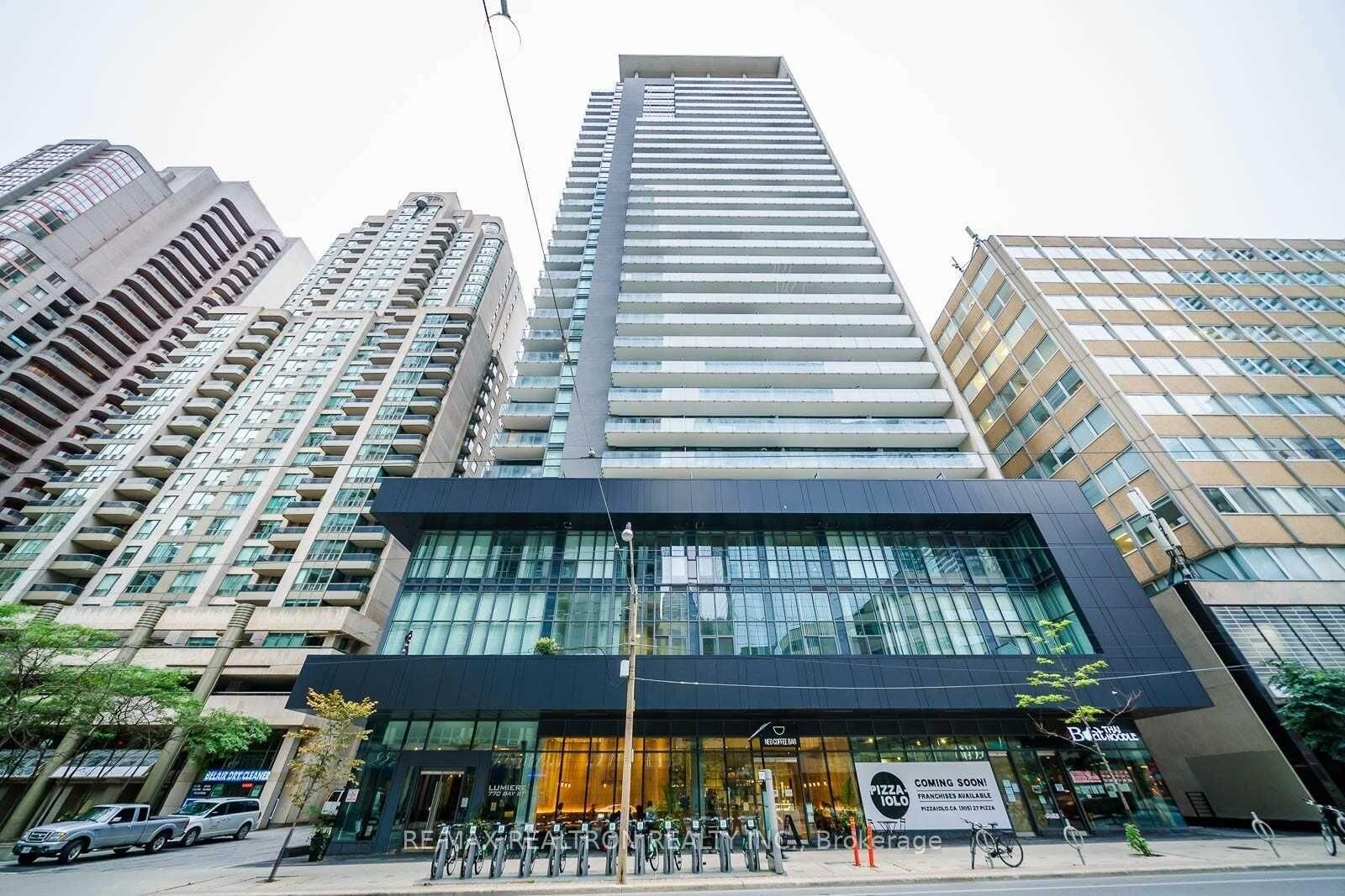 Property Photo:  770 Bay Street 1402  ON M5G 1N6 