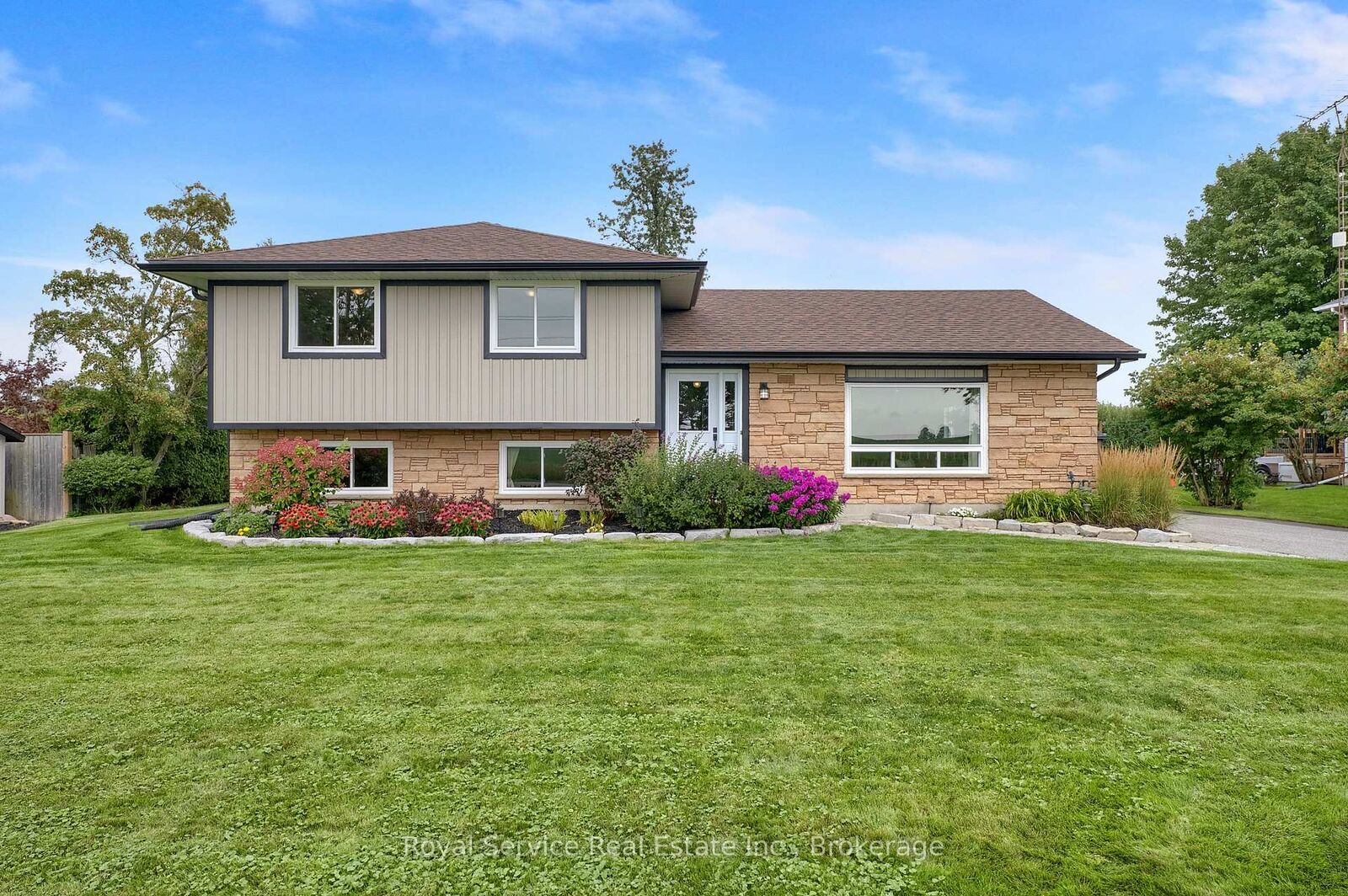 Property Photo:  479 Regional Rd 42 Road  ON L1B 0T9 