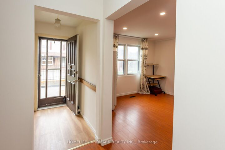Property Photo: 91 L'Amoreaux Drive S 102 ON M1W 2J8