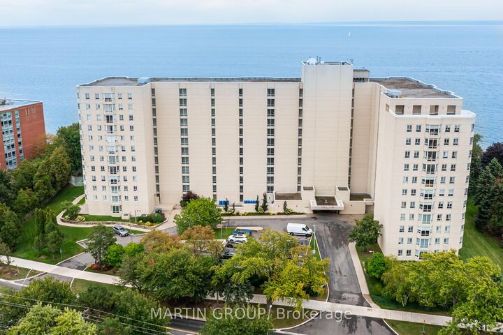 Property Photo:  5280 Lakeshore Road 1102  ON L7L 5R1 