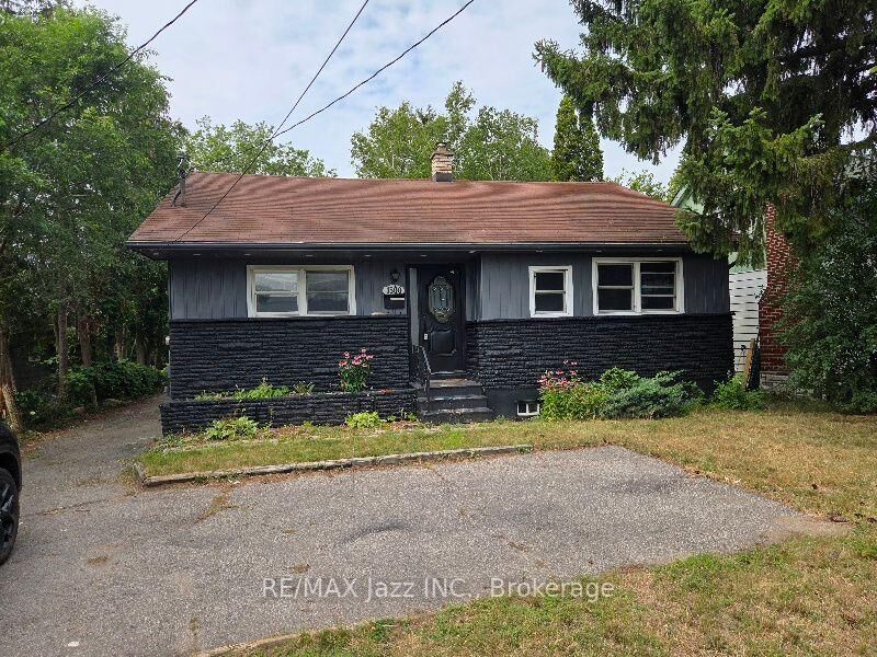 Property Photo:  1500 Simcoe Street N  ON L1G 4X7 
