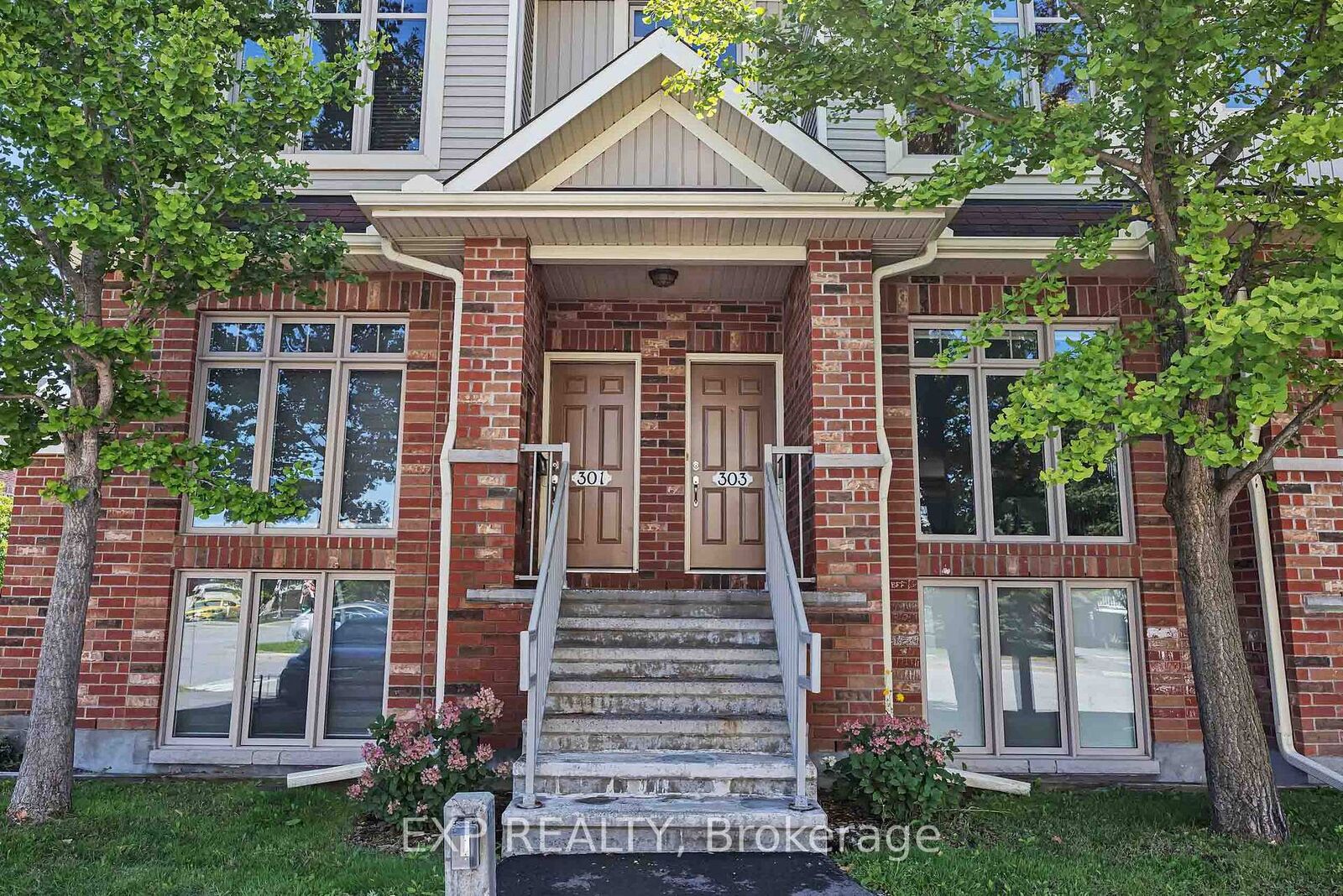 Property Photo:  301 Elite Private 1  ON K2J 0A4 