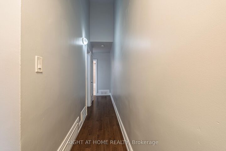 Property Photo:  1132 The Queensway Avenue A  ON M8Z 1P7 