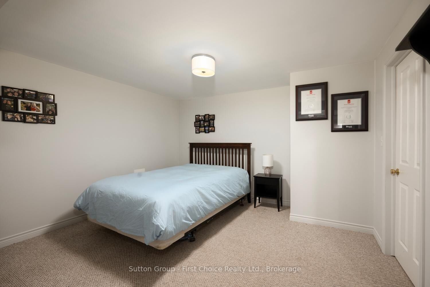 Property Photo:  56 Cobourg Street  ON N0K 1M0 