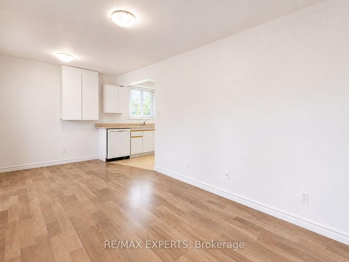 Property Photo:  142 Riveredge Drive  ON L4P 2P3 