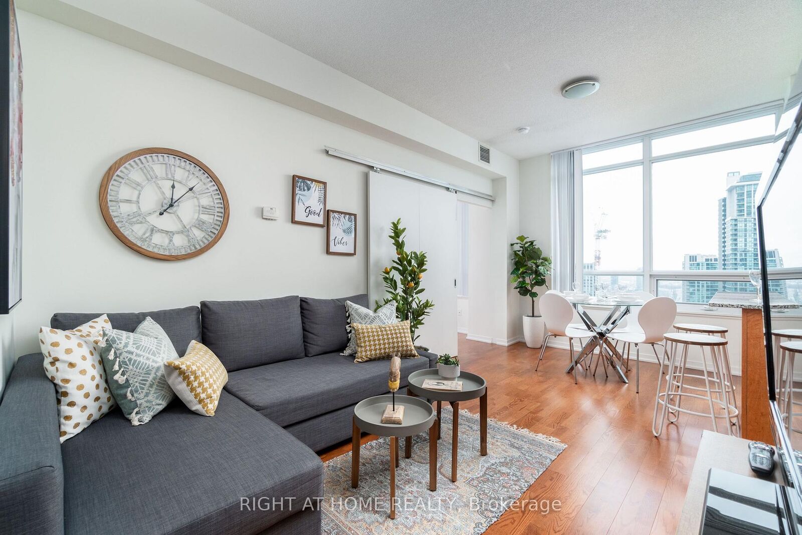Property Photo:  55 Bremner Boulevard 3404  ON M5J 0A6 