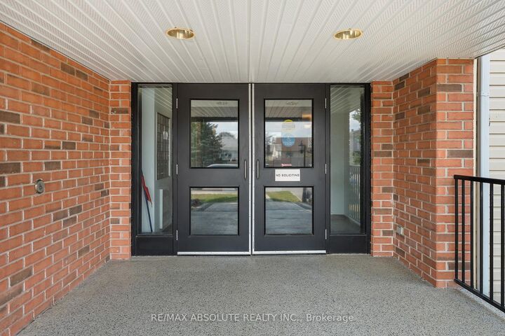 Property Photo:  16 Sheffield Street 107  ON K7S 0A2 
