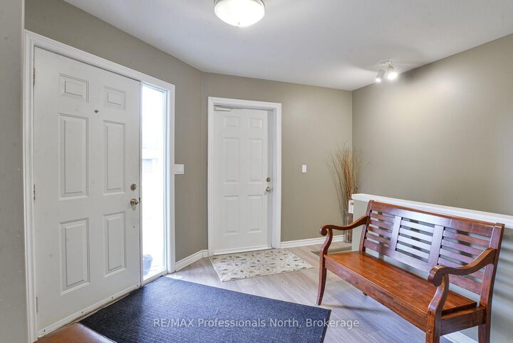 Property Photo:  41 Killdeer Crescent  ON P1L 1Z2 