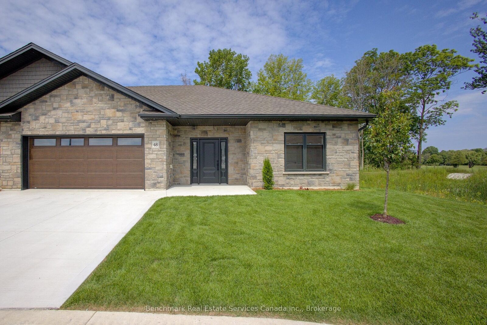 Property Photo:  1182 Queen Street 18  ON N2Z 1G4 