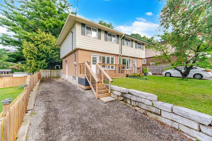 Property Photo:  188 Edward Street  ON N3C 1K5 