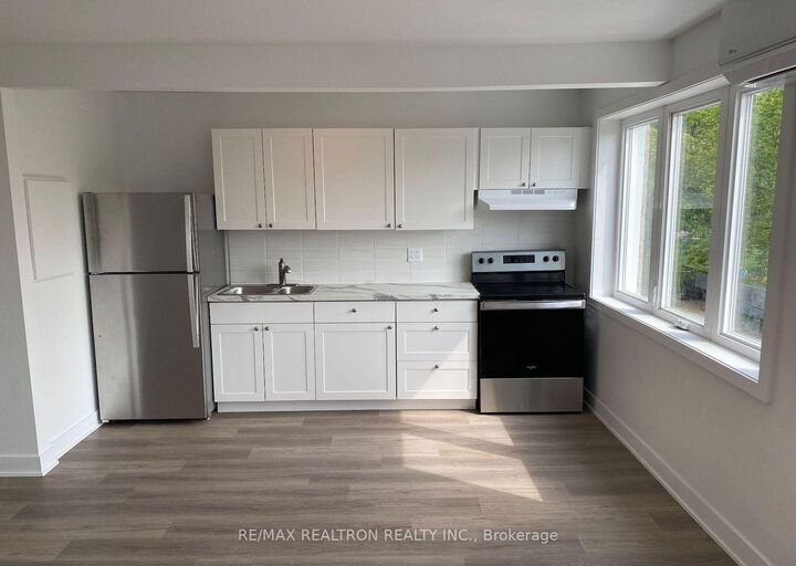 Property Photo:  409 Royal York Road S 02  ON M8Y 2R8 