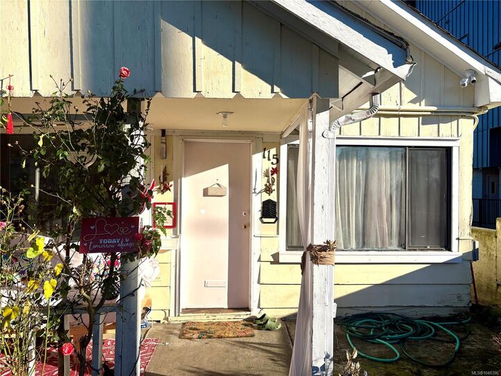 Property Photo:  115 Haliburton St  BC V9R 4V9 
