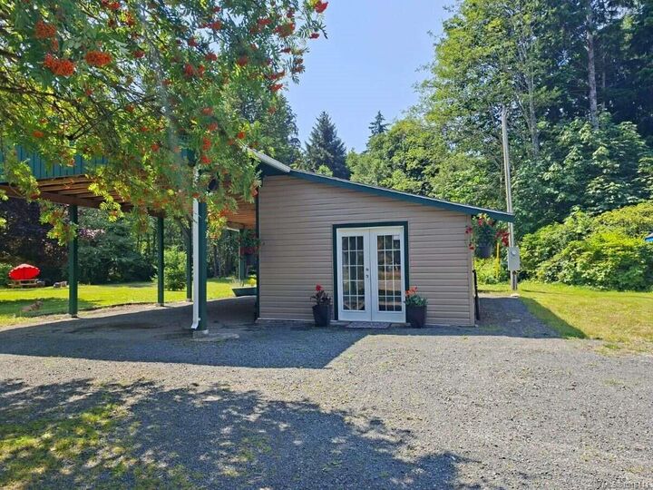 Property Photo:  955 Despins Rd  BC V0P 1R0 