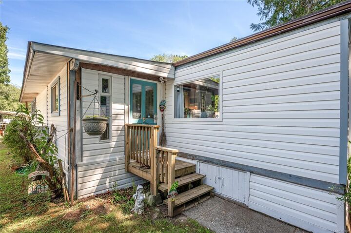 Property Photo:  1520 Mason Trail  BC V9P 1X9 