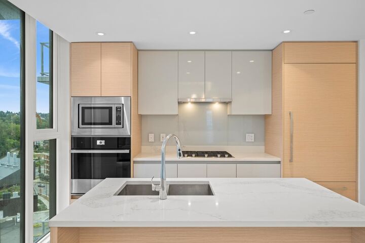 Property Photo:  3538 Sawmill Crescent 1302  BC V5S 0J8 