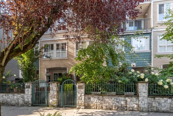 3228 Heather Street — photo 1