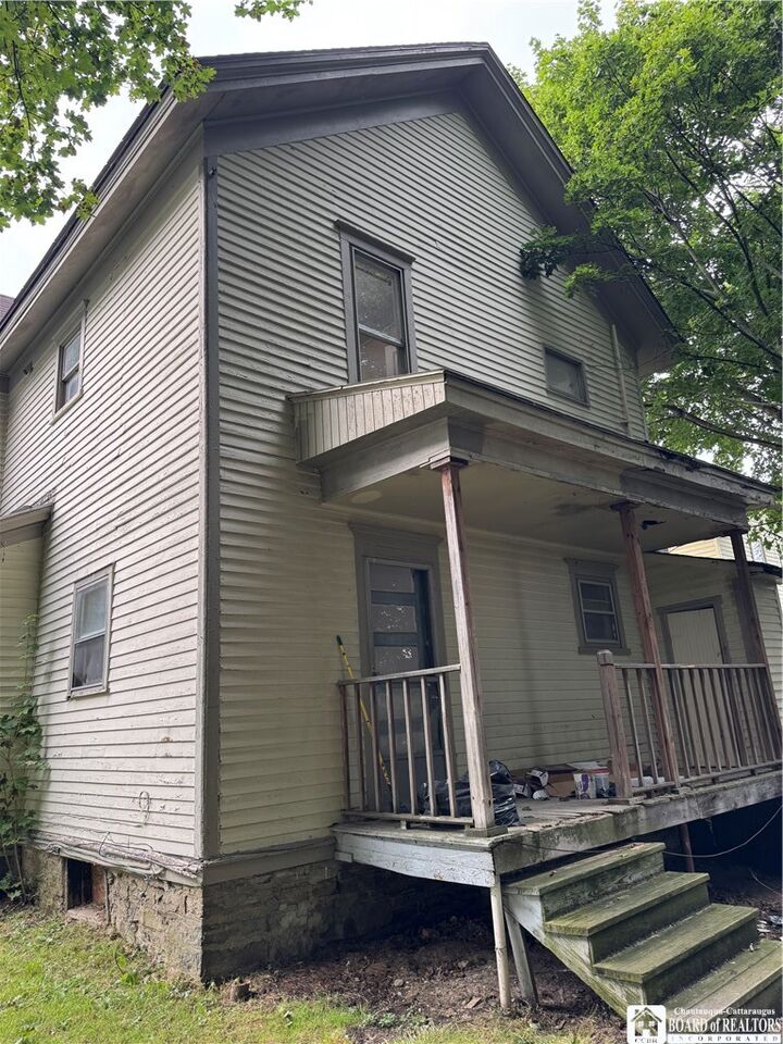 Property Photo:  275-277 S Main Street 275  NY 14701 