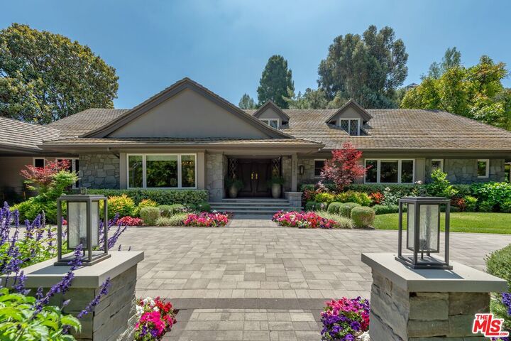 Property Photo:  15946 Woodvale Rd  CA 91436 